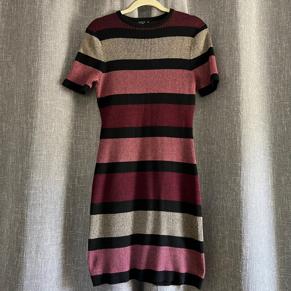 Cotton On short sleeve striped sweater dress, black, grey, pink, magenta - Large - Picture 1 of 12